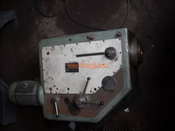 山东烟台二手机床设备及附件供应图库